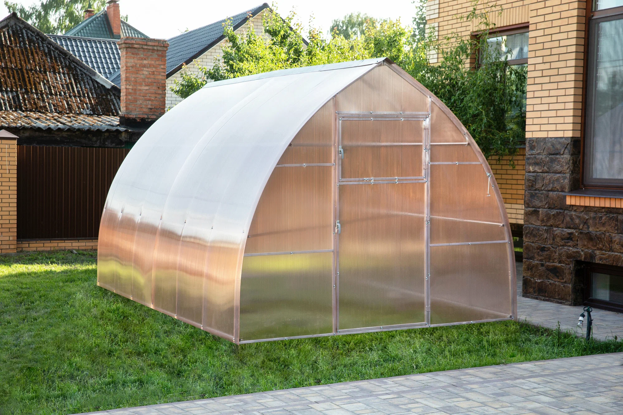 Теплица Капля 2.8м 40х20 двери-2, форточка-4, перемычек-5 2,8х6 грунт